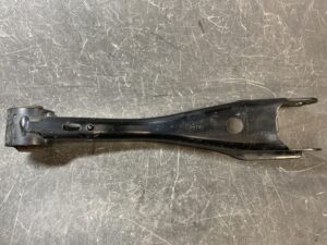 TOYOTA 86 SUBARU BRZ ZN6 ZC6 Genuine Rear Trailing Arm x1(USED)