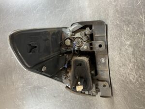 TOYOTA VELLFIRE ANH20 ANH25 GGH20 GGH25 Taillight 58-28 Right Side x1