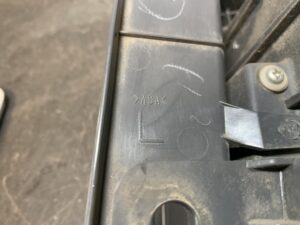 TOYOTA VELLFIRE ANH20 ANH25 GGH20 GGH25 Taillight 58-28 Left Side x1