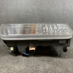 NISSAN ELGRAND E52 Genuine Taillight STANLEY P8960R RIGHT Side x1