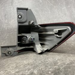 NISSAN ELGRAND E52 Genuine Taillight / STANLEY P8503 / Left Side x1