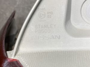 NISSAN ELGRAND E52 Genuine Taillight / STANLEY P8503 / Left Side x1