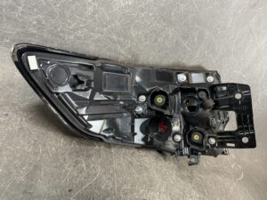 TOYOTA COROLLA TOURING ZRE212W ZWE211W ZWE214W MZEA17W ZWE219W ZWE215W Genuine Taillight KOITO 12-637 RIGHT SIDE x1