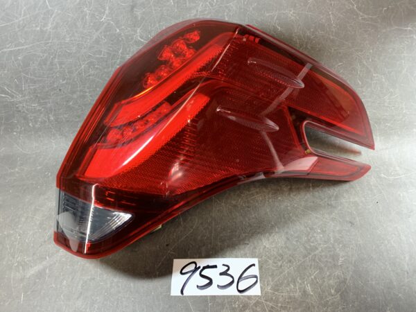 TOYOTA ALPHARD AGH30W Genuine Taillight KOITO 58-68 RIGHT Side x1 » JDM-PARTS NZ