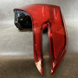 TOYOTA ALPHARD AGH30W Genuine Taillight KOITO 58-68 RIGHT Side x1