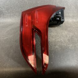 TOYOTA ALPHARD VELLFIRE GGH30W AGH30W Genuine Taillight KOITO 58-68 Left Side x1