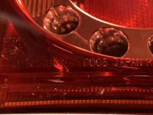 NISSAN ELGRAND E51 ME51 MNE51 NE51 Genuine Taillight / ICHIKOH D005 / Right Side x1