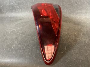 MAZDA 6 ATENZA GJ GJ2FW GJEFW GJ2AW GJ2FW GJ5FW Genuine Taillight / KOITO 220-41897 / Left Side x1
