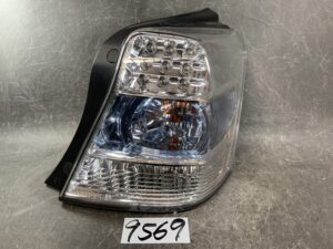 TOYOTA SAI AZK10 Genuine Taillight KOITO 75-12 RIGHT SIDE x1