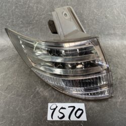 TOYOTA ESTIMA ACR50W Genuine Taillight ICHIKOH 28-196 LEFT Side x1