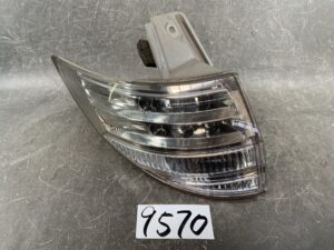 TOYOTA ESTIMA ACR50W Genuine Taillight ICHIKOH 28-196 LEFT Side x1