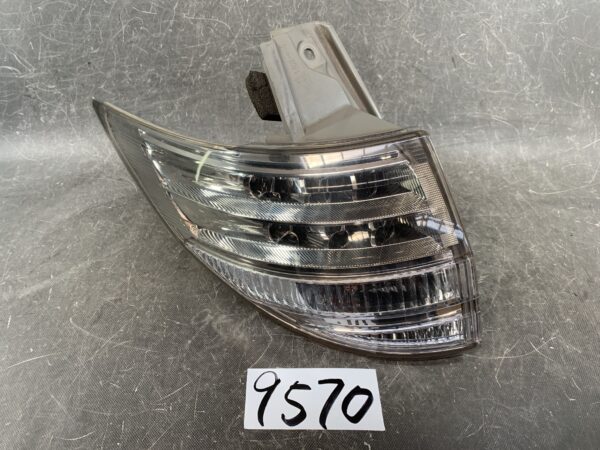 TOYOTA ESTIMA ACR50W Genuine Taillight ICHIKOH 28-196 LEFT Side x1 » JDM-PARTS NZ