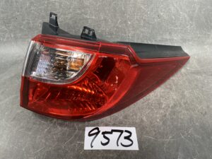 NISSAN LAFESTA MAZDA PREMACY Genuine Taillight Stanley p9377 R Right Side x1