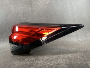 NISSAN NOTE E13 Genuine Taillight ICHIKOH D268 Right Side x1