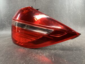 HONDA ELYSION RR1 Genuine Taillight ICHIKOH D046A Right Side x1
