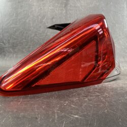 SUBARU IMPREZA SPORTS GT2 Genuine Taillight MOBIS FBM924-21 Left Side x1