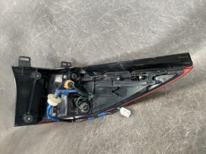 NISSAN LAFESTA MAZDA PREMACY Genuine Taillight Stanley p9377 L Left Side x1