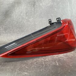 NISSAN LAFESTA MAZDA PREMACY Genuine Taillight Stanley p9377 L Left Side x1