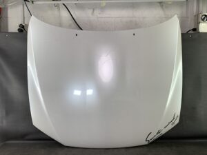 TOYOTA ALTEZZA SXE10 GXE10 Lexus IS JCE10 Genuine Bonnet x1