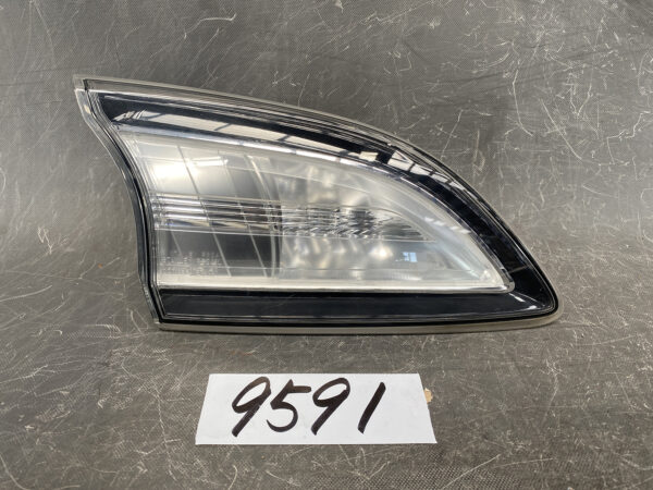 MAZDA AXELA SPORT BLFFW Genuine Taillight  STANLEY P8241 LEFT SIDE x1