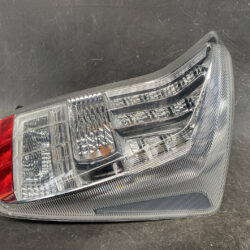 TOYOTA PRIUS ZVW30 Genuine Taillight STANLEY 47-37 RIGHT SIDE x1