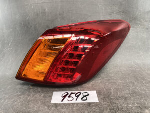 NISSAN MURANO TZ51 Genuine Taillight  ICHIKOH D057A  RIGHT SIDE x1
