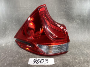 HONDA FREED HYBRID GB Taillight KOITO 220-62201 LEFT SIDE x1