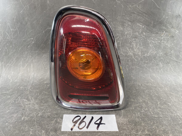 BMW MINI Genuine Taillight  03.373.00 / 03.373.50 Left Side x1