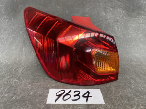 TOYOTA CALDINA Genuine Taillight ICHIKOH 21-57 LEFT Side x1