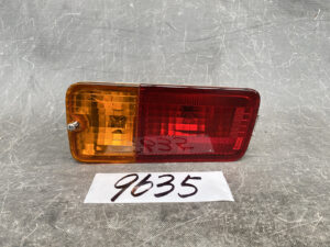 DAIHATSU HIJET TRUCK  Taillight TOKAIDENSO 20505R RIGHT SIDE X1*DAMAGED*