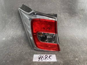 HONDA FREED SPIKE GB3 GB4 GP3 Taillight D102 Left Side x1