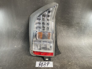 TOYOTA PRIUS ZVW30 Genuine Taillight STANLEY 47-37  LEFT SIDE x1