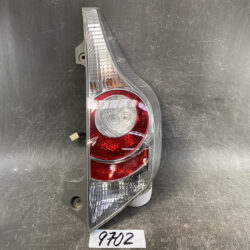 TOYOTA AQUA Prius C NHP10 Genuine Taillight STANLEY 52-252 Right Side x1