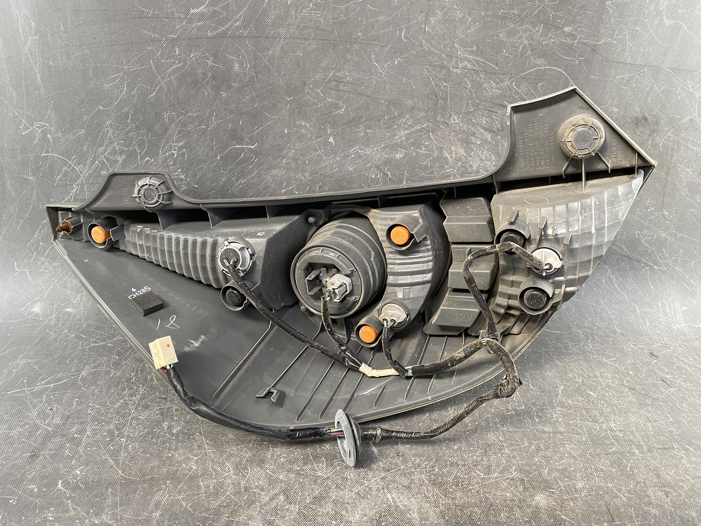 TOYOTA AQUA Prius C NHP10 Genuine Taillight STANLEY 52-252 Right Side x1 - Image 4