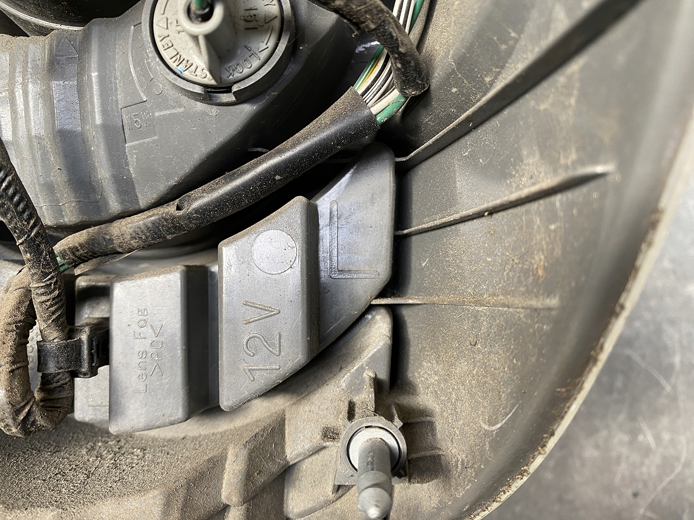 TOYOTA AQUA Prius C NHP10 Genuine Taillight STANLEY 52-252 Left Side x1 - Image 3