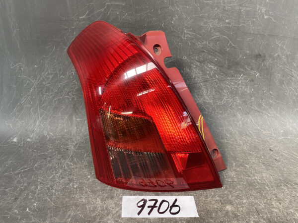 SUZUKI SWIFT ZC71S ZC11S ZD11S ZC31S Taillight P4476 Left Side x1 *REPAIRED*