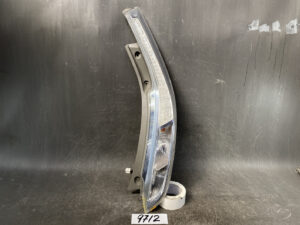 NISSAN LEAF AZE0 Genuine Taillight D115 Right Side x1 *DAMAGED*