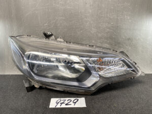 HONDA FIT JAZZ HYBRID GP5 GP6 GK3 GK4 Headlight W0349 Right Side x1