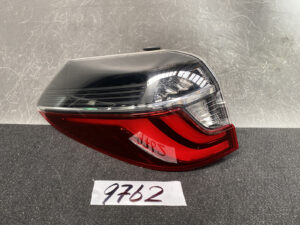 HONDA SHUTTLE HYBRID GK8 GK9 GP7 GP8 Taillight W4845 Left Side x1