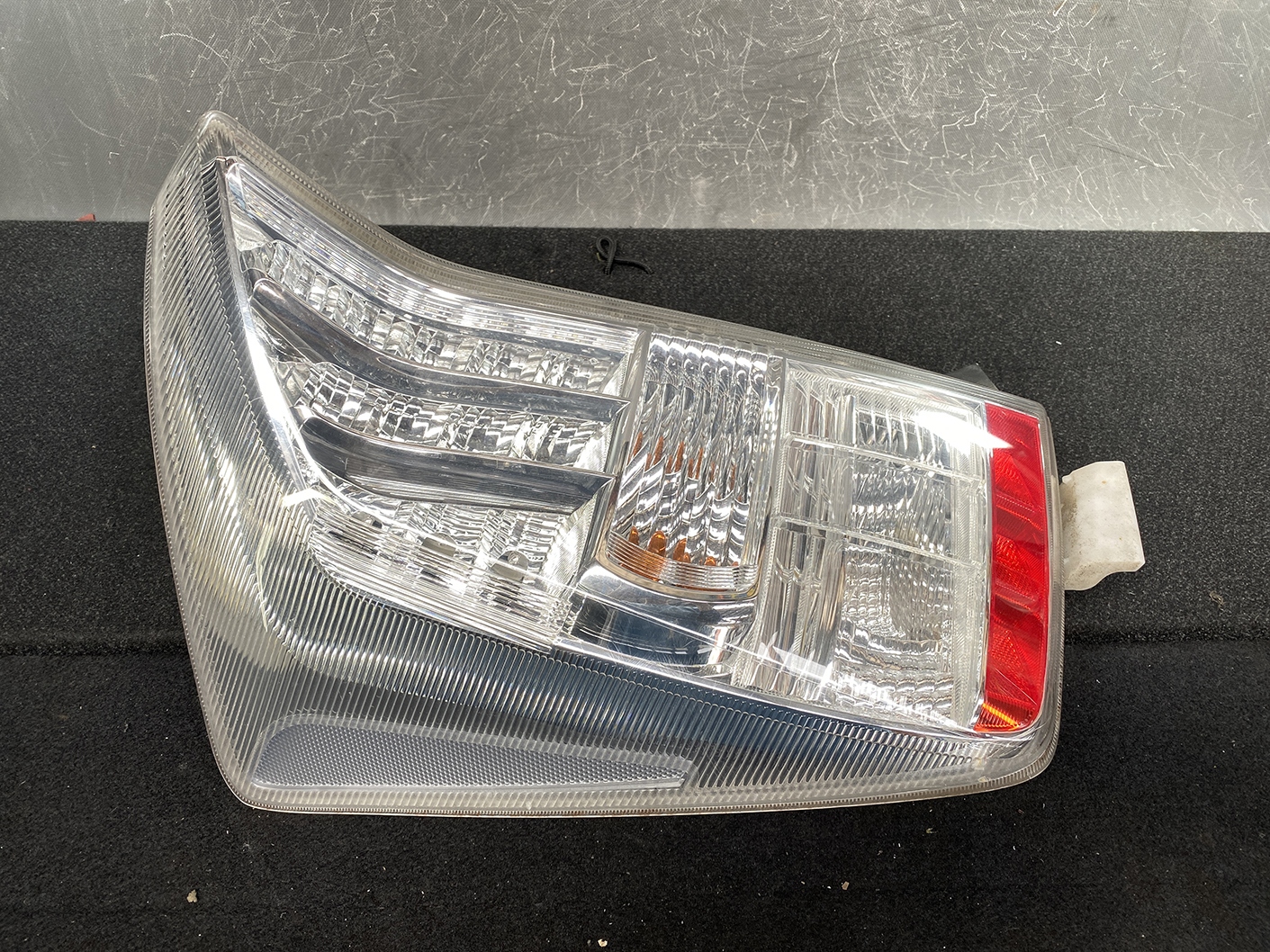 9764_3 TOYOTA PRIUS ZVW30 Genuine Taillight STANLEY 47-37 LEFT SIDE x1 » NZ1.95 » JDM-PARTS NZ » JDM-PARTS NZ TOYOTA PRIUS ZVW30 Genuine Taillight STANLEY 47-37 LEFT SIDE x1 » JDM-PARTS NZ