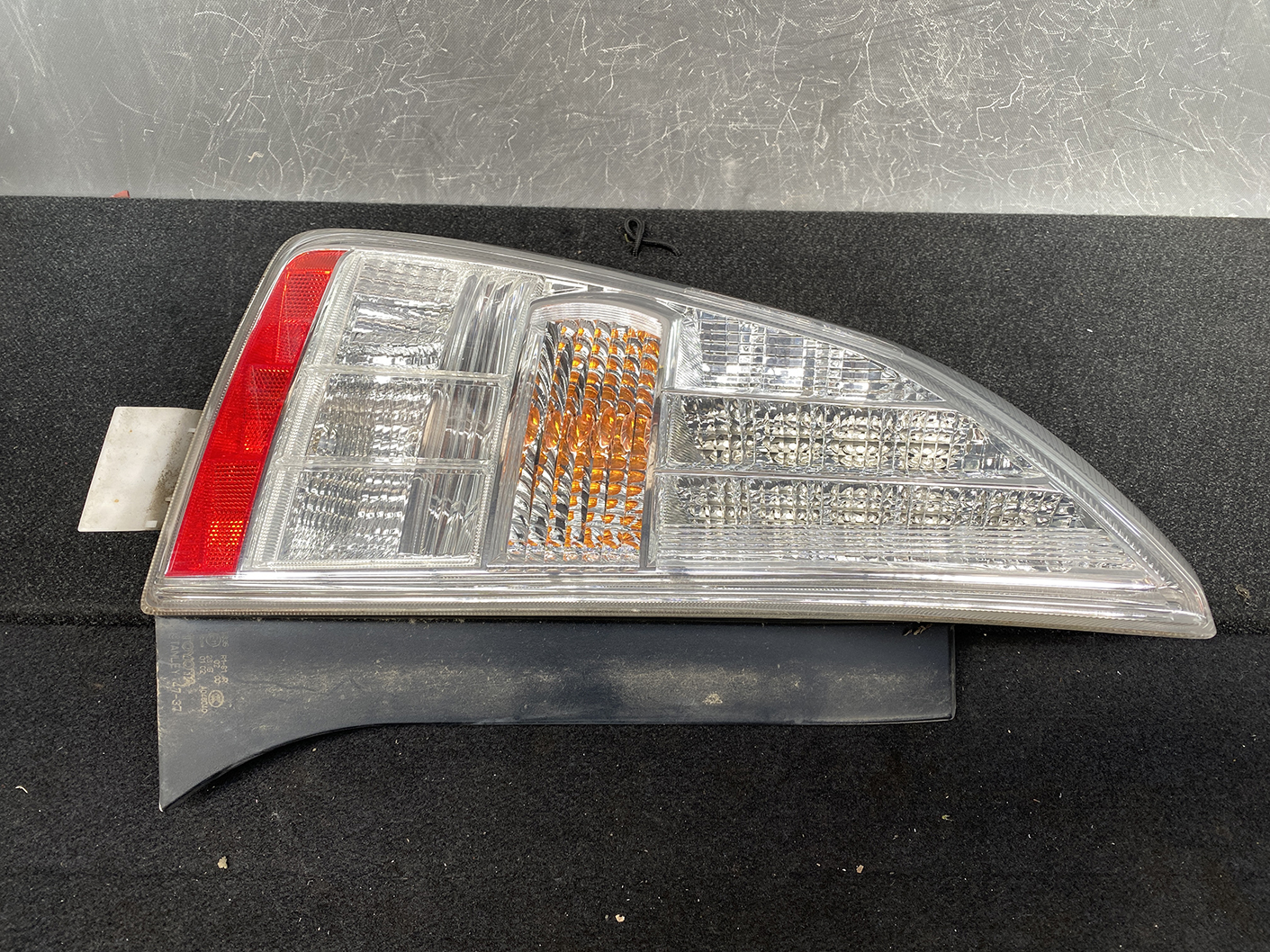 9764_4 TOYOTA PRIUS ZVW30 Genuine Taillight STANLEY 47-37 LEFT SIDE x1 » NZ1.95 » JDM-PARTS NZ » JDM-PARTS NZ TOYOTA PRIUS ZVW30 Genuine Taillight STANLEY 47-37 LEFT SIDE x1 » JDM-PARTS NZ