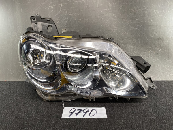 TOYOTA MARK X GRX120 GRX121 GRX125 Headlight  KOITO 22-344 Right Side x1 *REPAIRED*