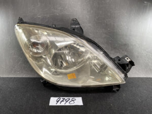 MAZDA 2 DEMIO DY DY3W DY5W Headlight STANLEY P5548 Right Side x1