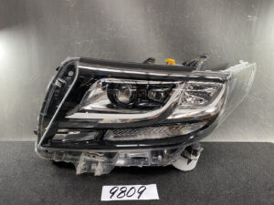 TOYOTA ALPHARD AGH30 AGH35 GGH30 Genuine Headlight 58-60 Left Side x1 *REPAIRED*