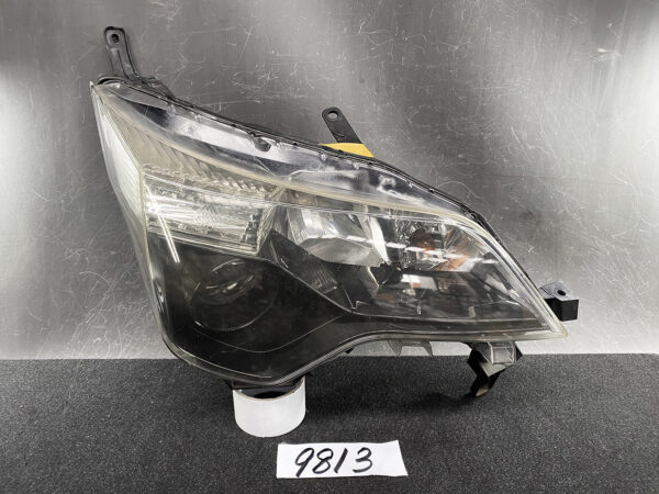 Toyota Porte NCP141 Headlight KOITO 52-260 RIGHT Side x1 *REPAIRED*