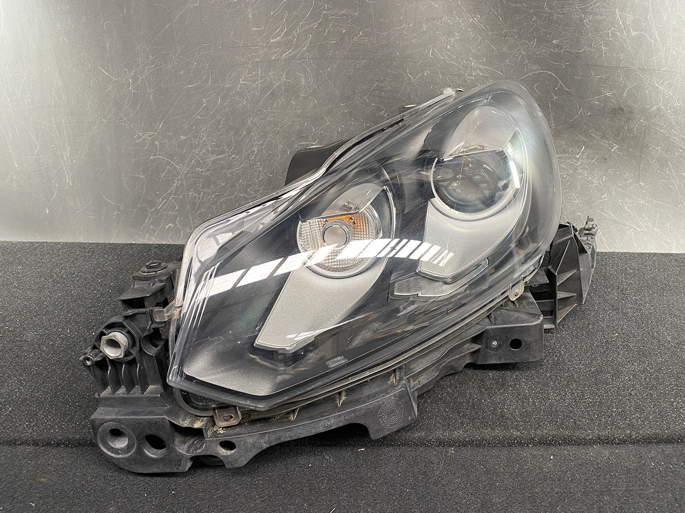 VW VOLKSWAGEN GOLF 6 MK6 GTI HID Bi-Xenon Headlight 5K2941751C Left Side x1 - Image 3