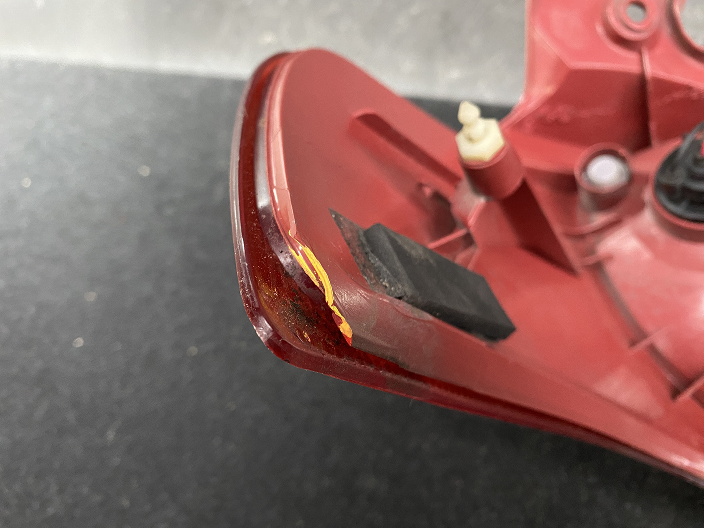 SUZUKI SWIFT ZC71S ZC11S ZD11S ZC31S Taillight P4476 R Right Side x1 *REPAIRED* - Image 9