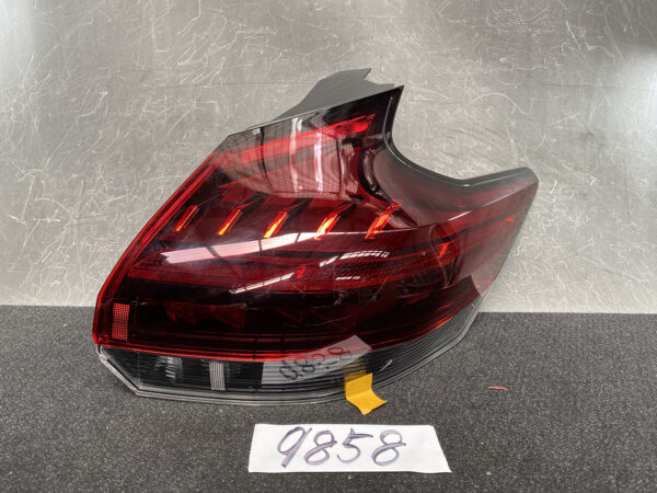 NISSAN KICKS P15 Taillight ICHIKOH D252 Right Side x1