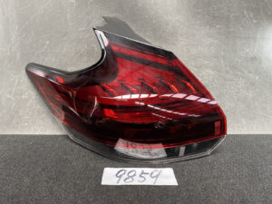 NISSAN KICKS P15 Taillight ICHIKOH D252 Left Side x1