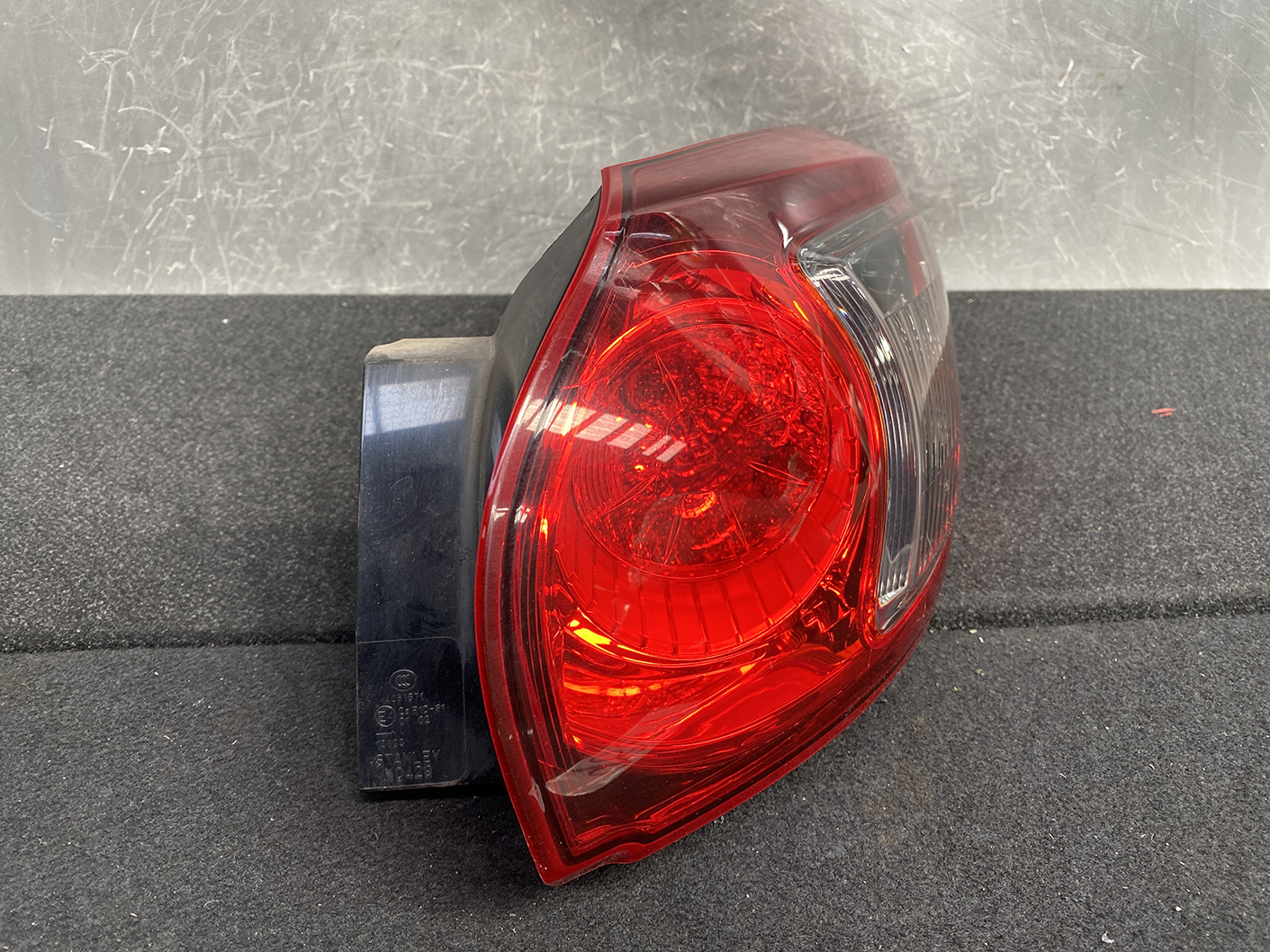 MAZDA CX-5 CX5 KE Genuine Taillight STANLEY W0429 Right Side x1 - Image 2